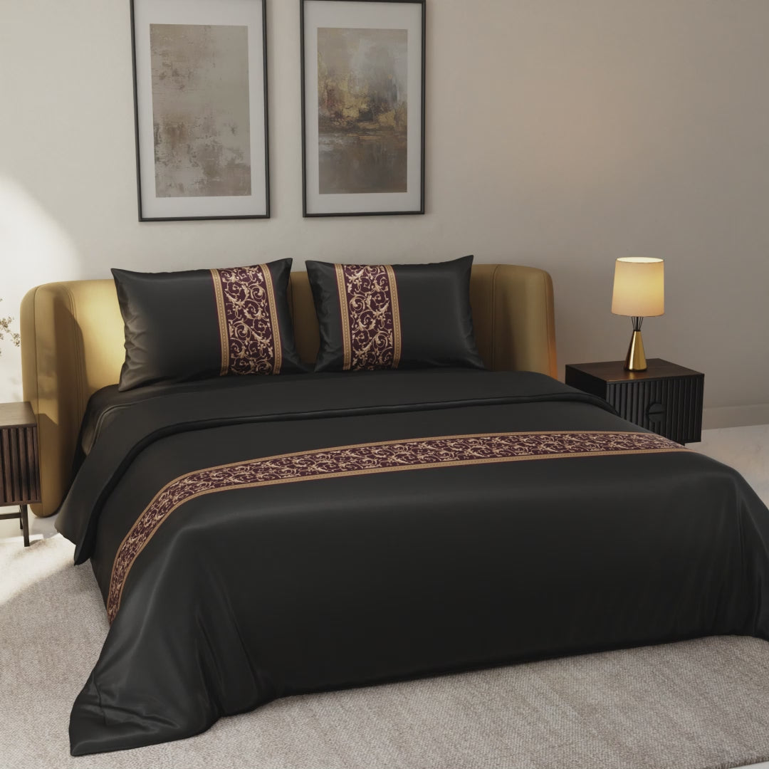 Versailles Vista Grandeur Comforter Set