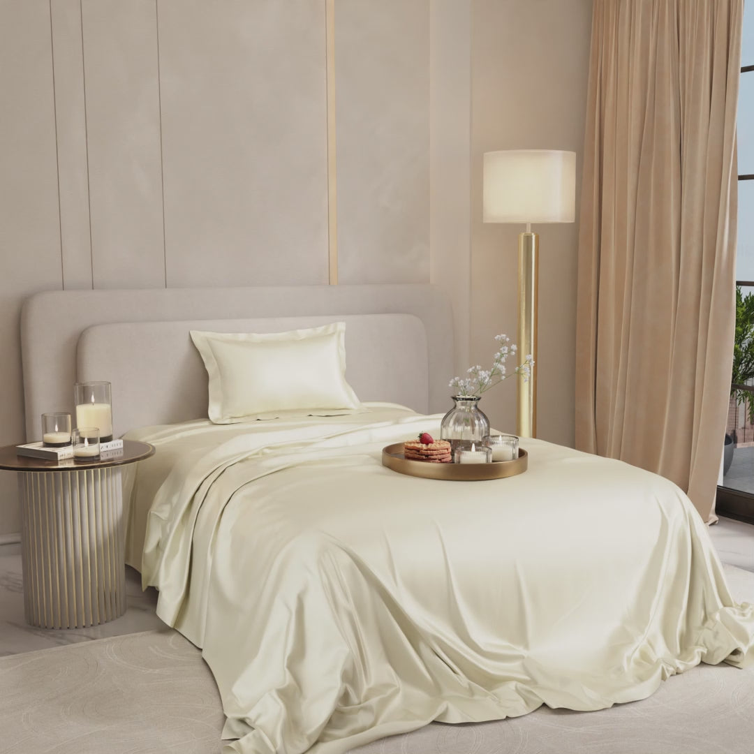 Charming Ivory Flat Bedsheet Set