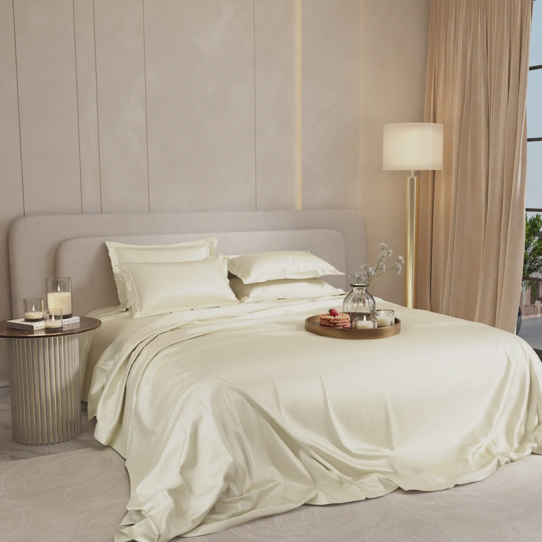 Charming Ivory Flat Bedsheet Set