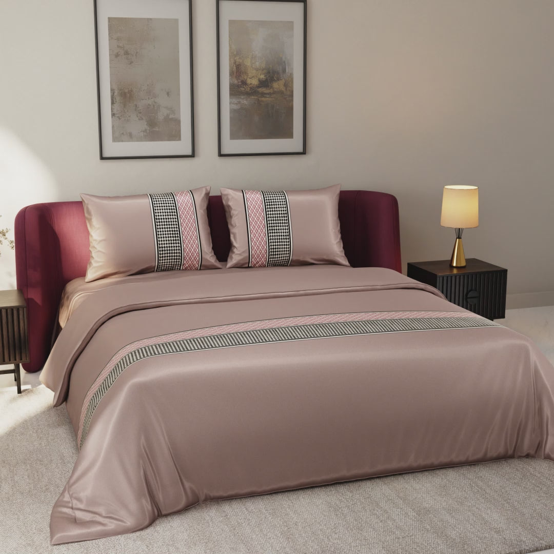 Estate of Kings Comforter Set